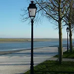 Holiday home La Baie Des Remparts Meuble Les Aigrettes