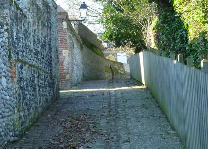 La Baie Des Remparts Meuble Les Aigrettes Holiday home *